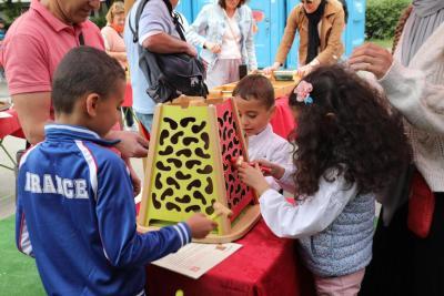 Photo de groupe enfants à la fête de la Libération 2025 à Aubagne - Agrandir l'image 4 sur 10, fenêtre modale