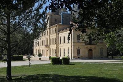 Agrandir l'image 9 sur 16, fenêtre modale
