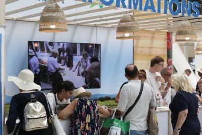 Le public au premier salon Préférence Provence - Agrandir l'image 15 sur 29, fenêtre modale