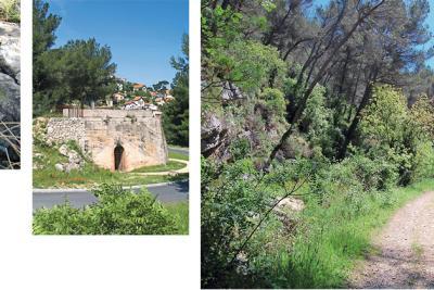 3 images représentant un ruisseau, une route et un sentier en pleine forêt - Agrandir l'image 2 sur 3, fenêtre modale
